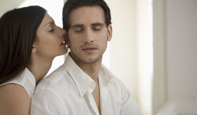 könnyű érintések, hogy izgassák az embert